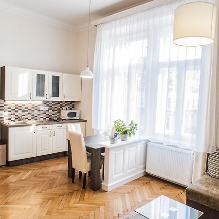 All In Apartman Budapesta Cameră foto